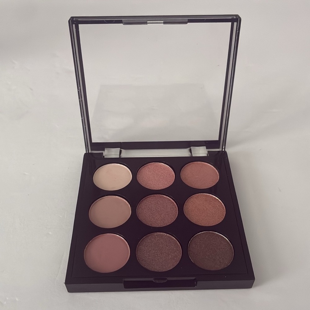 🖤🌿MAX Studio Eye Shadow Palette – Naked Bloom | 9 Piece Set - Picture 2 of 4